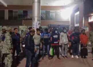 12 Bangladeshi Return to Bangladesh after Serving Jail Sentence in IndiaSEO Title: 12 Bangladeshi Nationals Return to Bangladesh After Serving Jail Sentence in India 12-bangladeshi-return-to-bangladesh-after-serving-jail-sentence-in-ndiaseo-title-12-bangladeshi-nationals-return-to-bangladesh-after-serving-jail-sentence-in-ndia