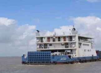 Ferry Services Resumed on Patuaria-Kajirhat Route in Bangladesh ferry-services-resumed-on-patuaria-kajirhat-route-in-bangladesh