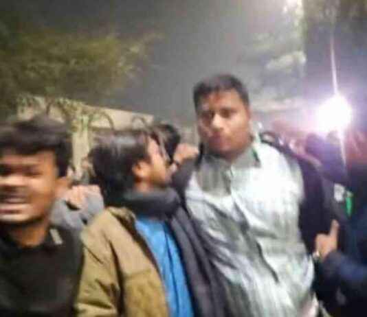 Sunday Night Incident: Hasanat Basking in Praise sunday-night-ncident-hasanat-basking-in-praise