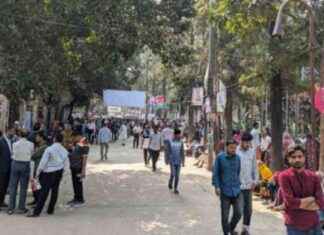 Admission Test for Dhaka Science Unit Started in 8 Sections admission-test-for-dhaka-science-unit-started-in-8-sections