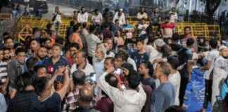 ইশরাক সমর্থকদের মধ্যরাতেও উত্তাল কাকরাইল স্লোগান